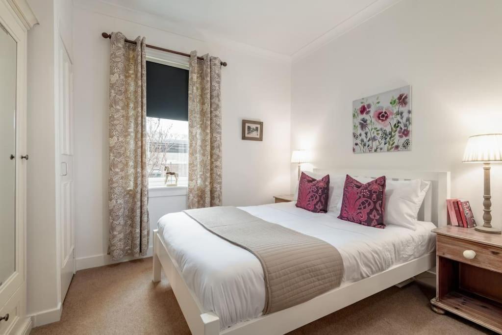Heather Cottage, 2 Bedroom In Comrie Extérieur photo